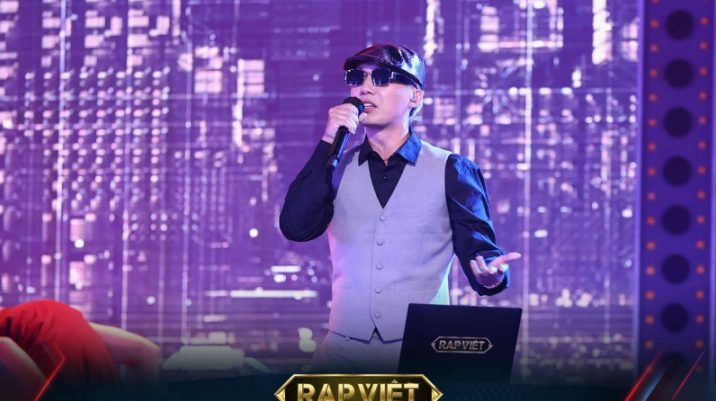 Rhymastic và đội của mình tại Rap Việt