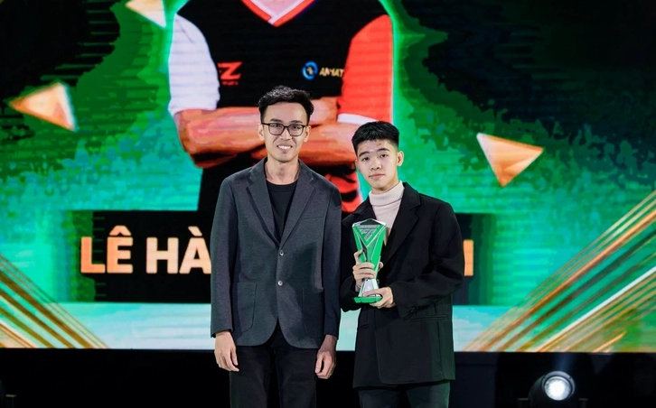 Tuyển thủ Lê Hà Anh Tuấn trong một trận đấu FC Online